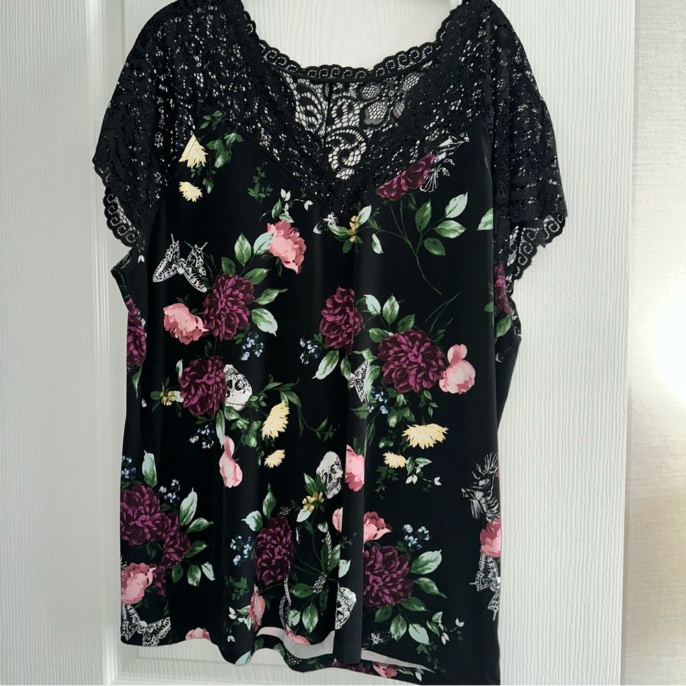 Torrid Black Floral Lace Top